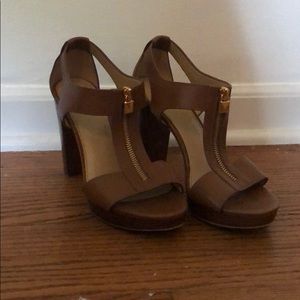 Michael kors Berkley Lock Leather Platform Sandal